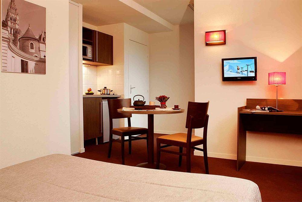 City Residence Tours Camera foto
